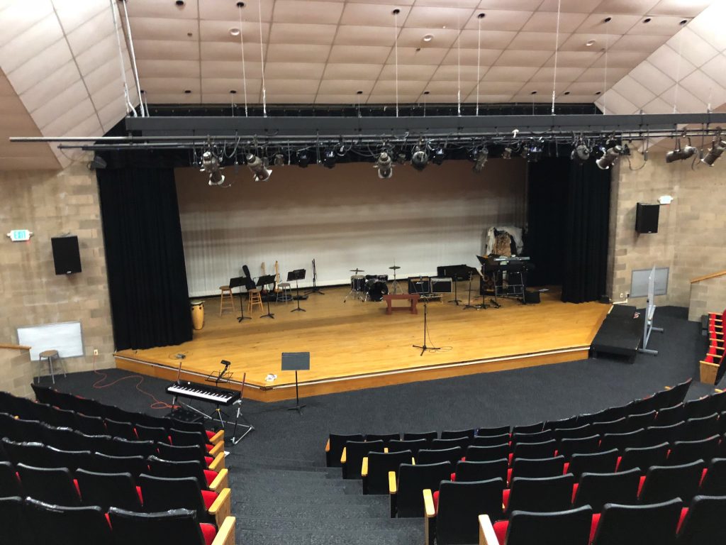 A thrust theatre in a private school in New Hampshire
